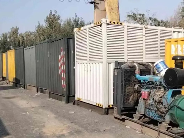 川汇200KW柴油发电机机组每小时油耗是多少？